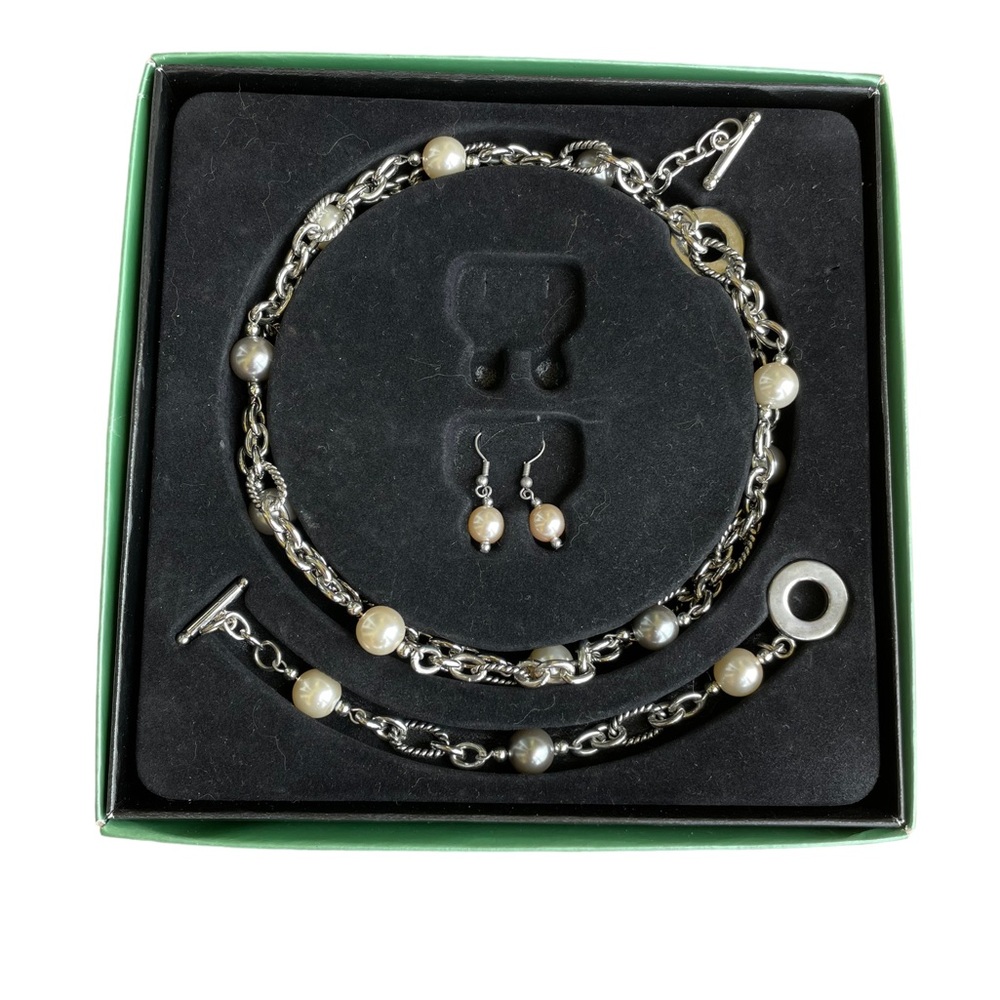 Marshall Fields Necklace, Bracelet & Earrings Box Set.